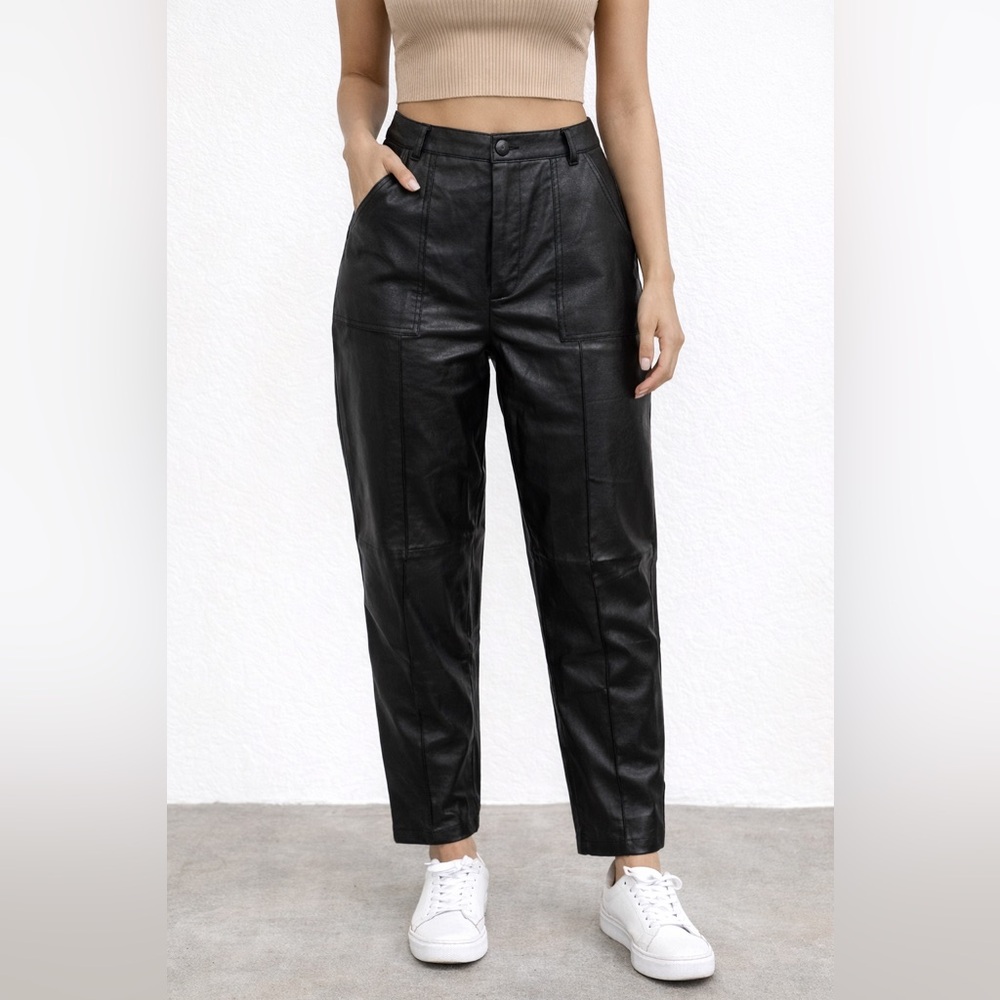 Princess Polly Black Faux‎ Leather High Waisted Straight Leg Pants Womens Size 4